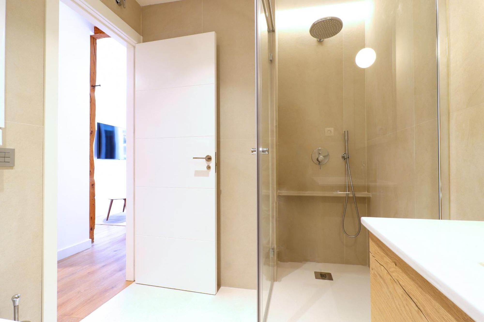 Reina Sofia Suite I Madrid Bagian luar foto