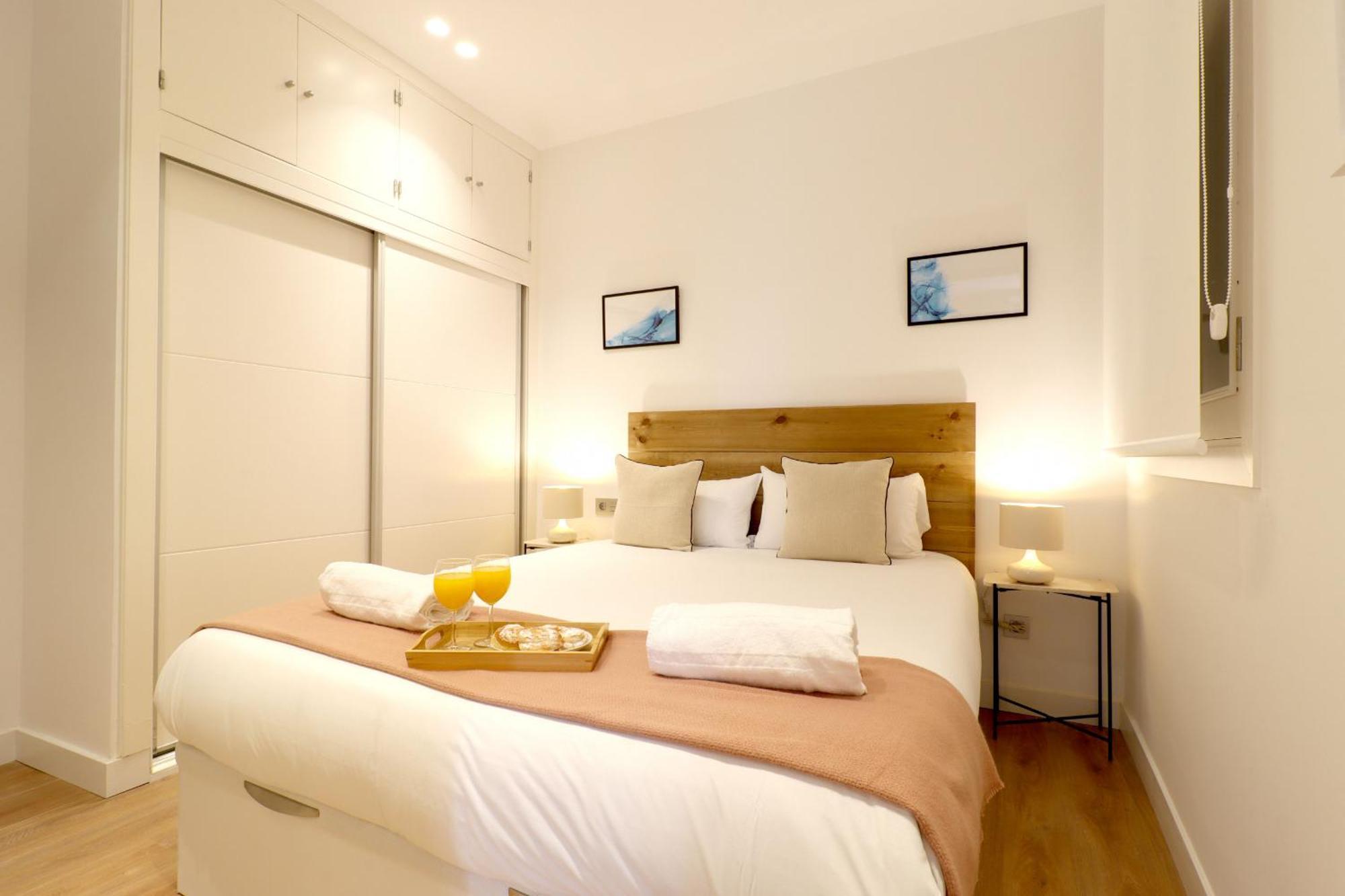 Reina Sofia Suite I Madrid Bagian luar foto